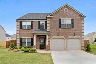 Home For Sale in Hampton, Georgia