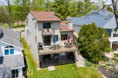 Home For Sale in Hickory Corners, Michigan