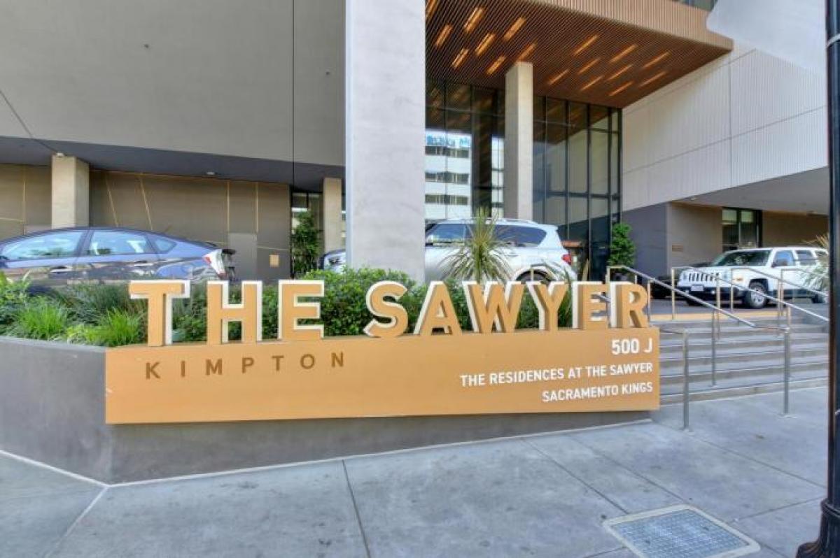 Picture of Condo For Sale in Sacramento, California, United States