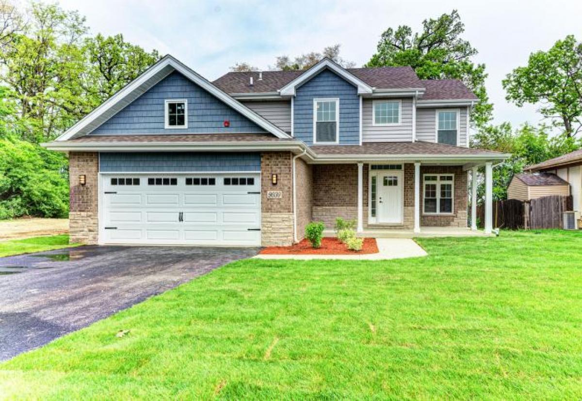 Picture of Home For Sale in Justice, Illinois, United States