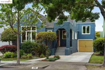 Home For Sale in Albany, California