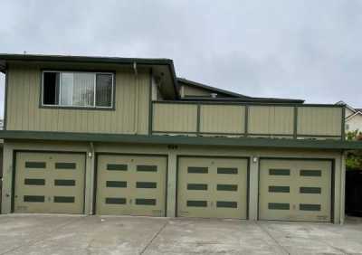 Apartment For Rent in 