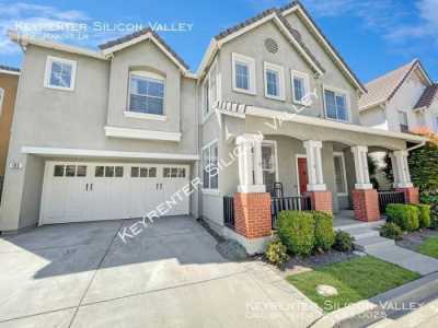 Home For Rent in Mountain View, California