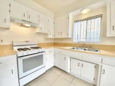 Apartment For Rent in Hawthorne, California