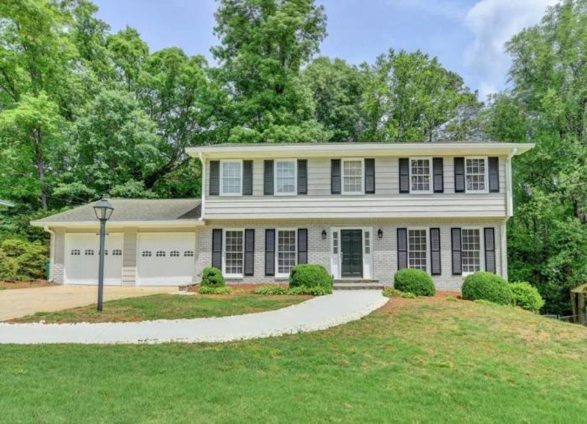 Picture of Home For Sale in Dunwoody, Georgia, United States
