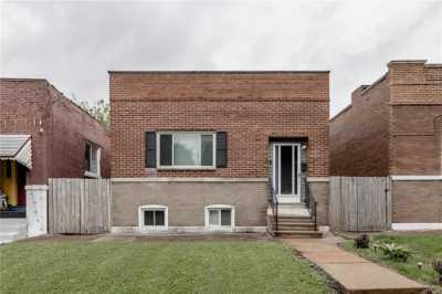 Home For Sale in Lake Saint Louis, Missouri