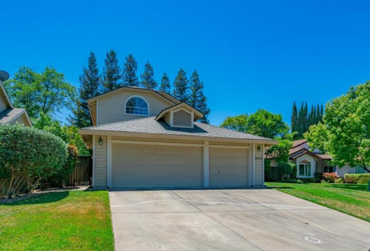 Picture of Home For Sale in Carmichael, California, United States