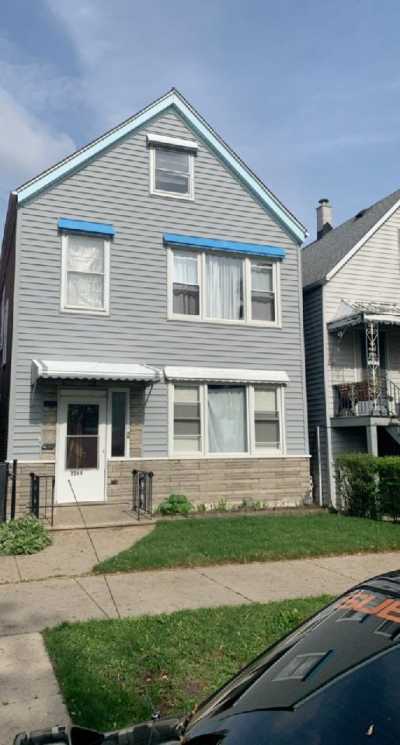 Multi-Family Home For Sale in Chicago, Illinois