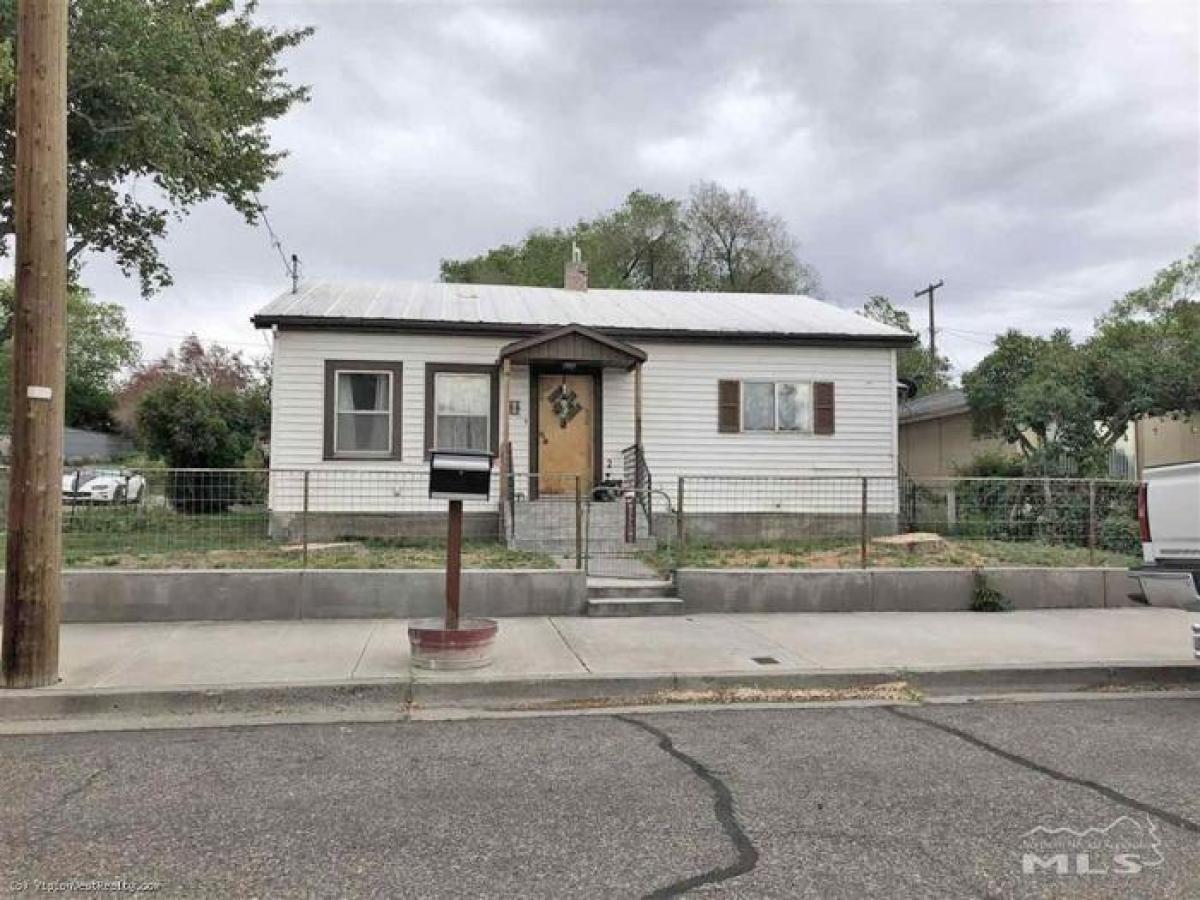 Picture of Home For Sale in Winnemucca, Nevada, United States