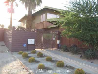 Apartment For Rent in Palm Springs, California