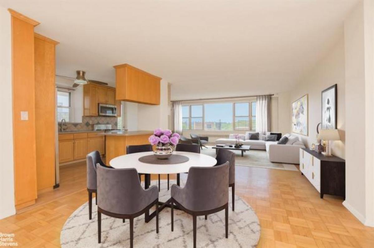 Picture of Apartment For Sale in Riverdale, New York, United States