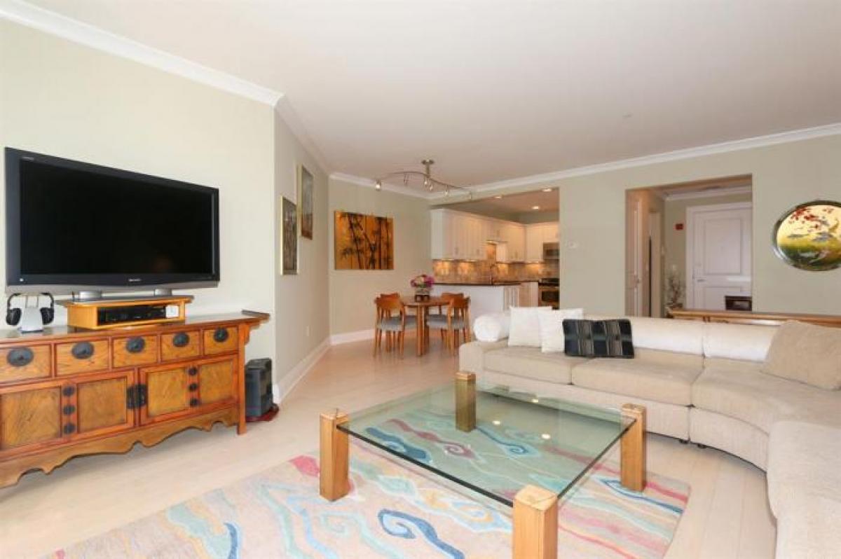 Picture of Home For Sale in Shrub Oak, New York, United States