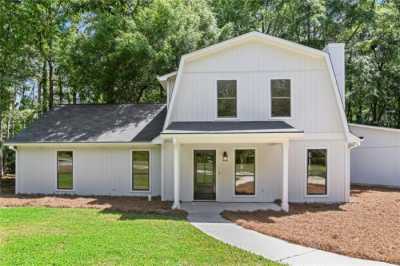 Home For Sale in Powder Springs, Georgia