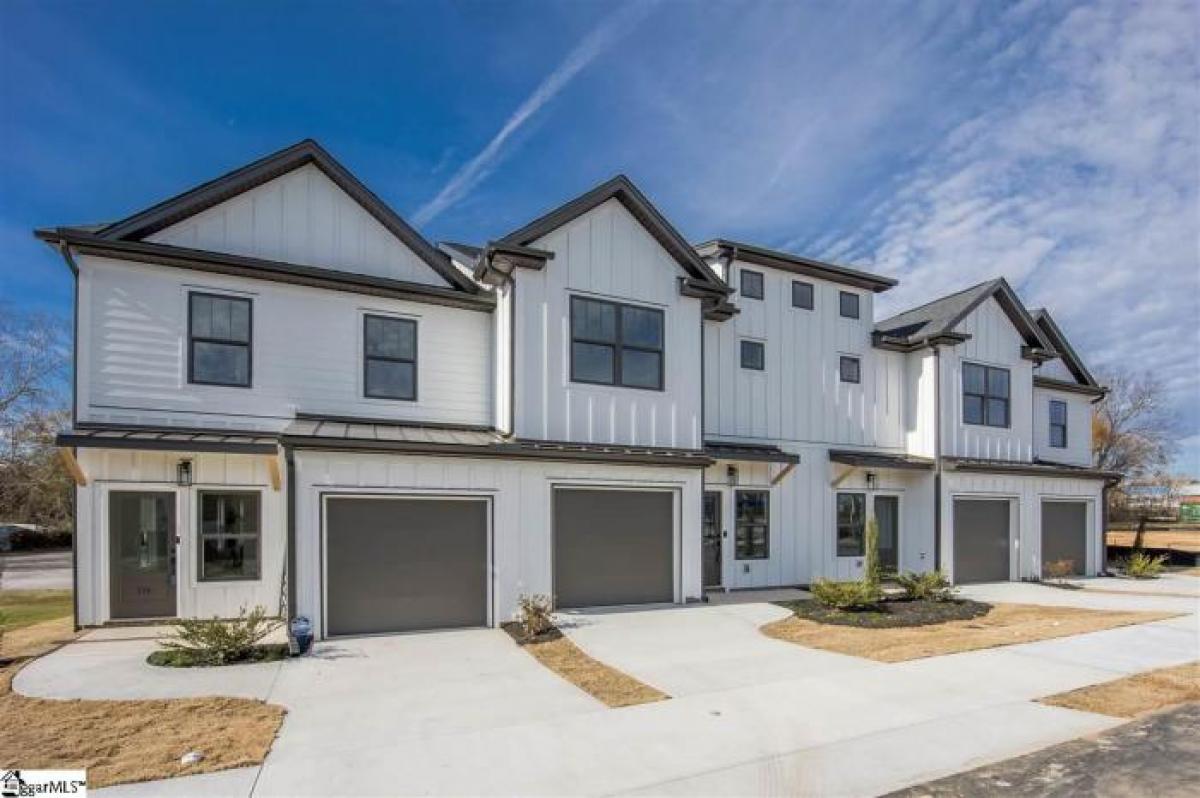 Picture of Home For Sale in Greer, South Carolina, United States