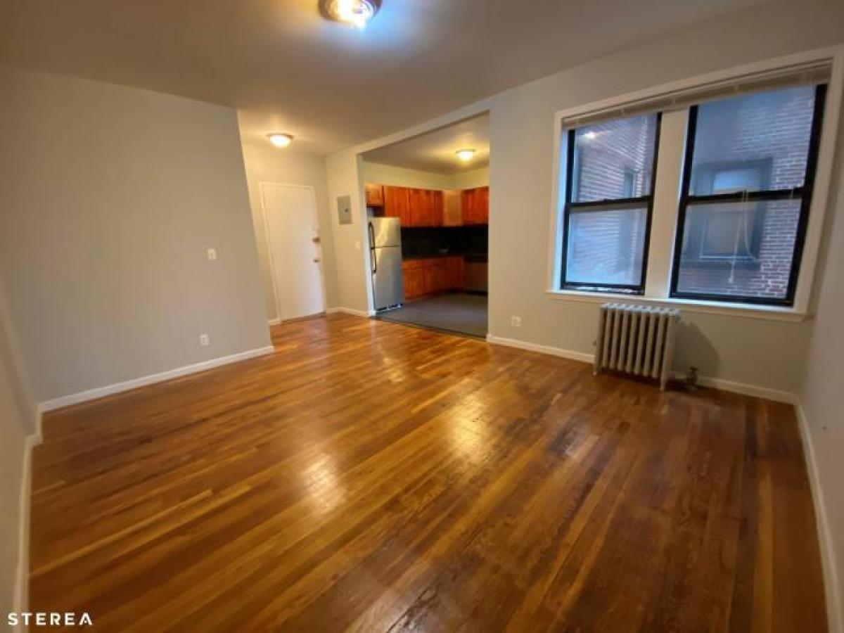 Picture of Apartment For Rent in Woodside, New York, United States