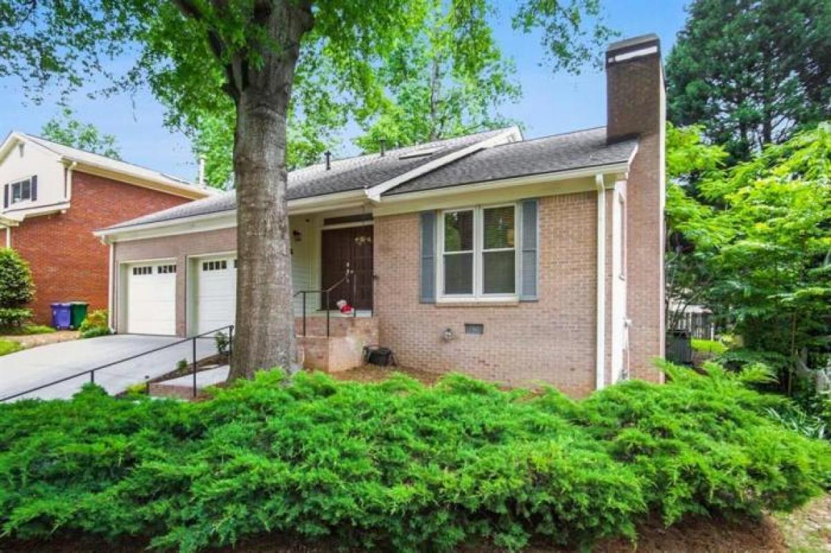 Picture of Home For Sale in Brookhaven, Georgia, United States