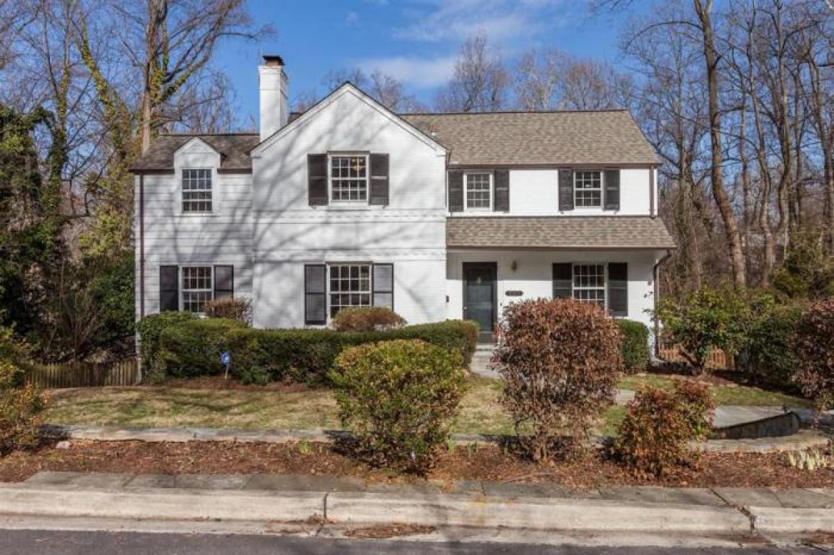 Picture of Home For Sale in Bethesda, Maryland, United States