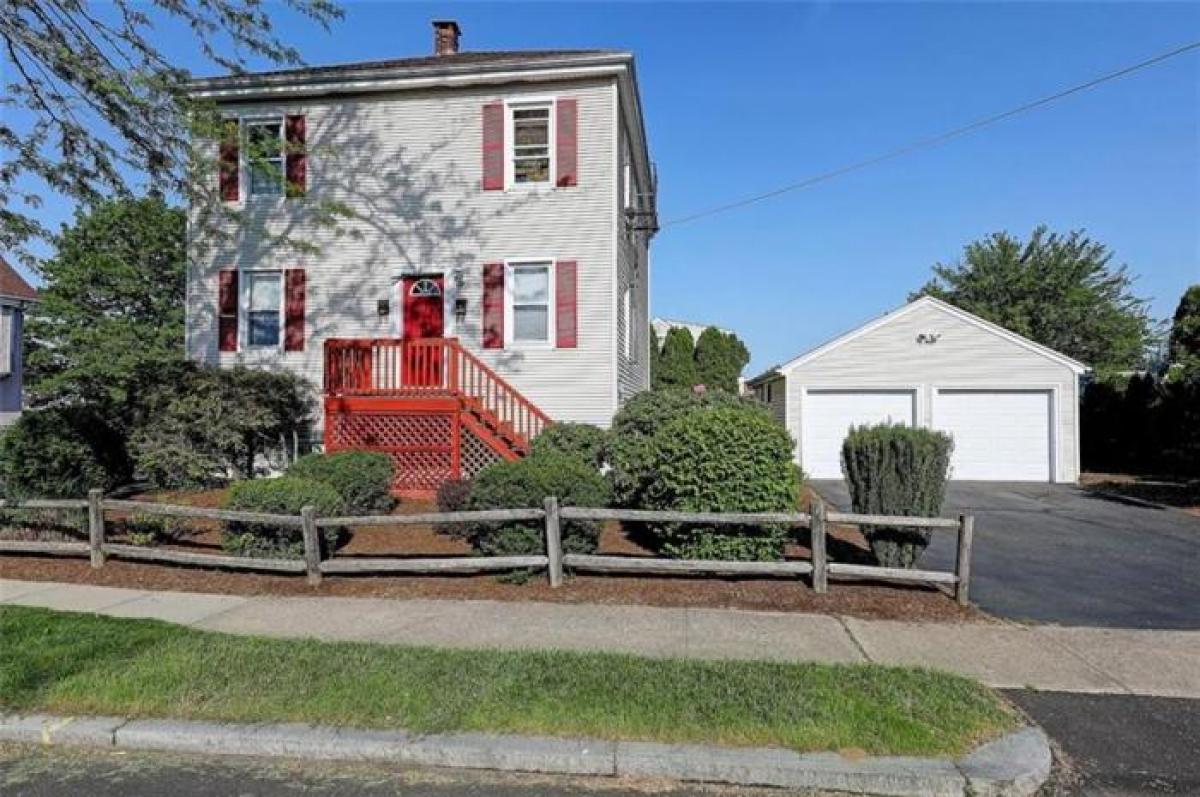 Picture of Apartment For Sale in East Providence, Rhode Island, United States