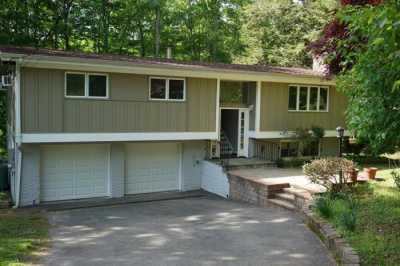 Home For Sale in Mount Kisco, New York