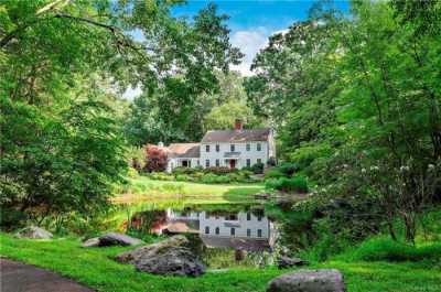 Home For Sale in Pound Ridge, New York