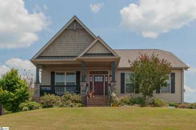Home For Sale in Travelers Rest, South Carolina