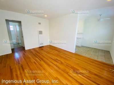 Apartment For Rent in Santa Monica, California