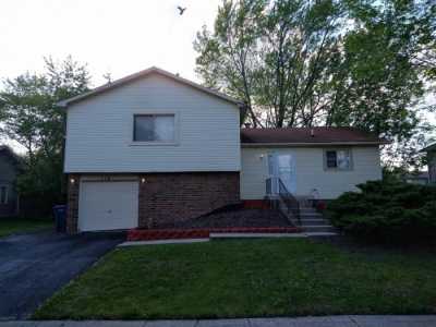 Home For Sale in Matteson, Illinois