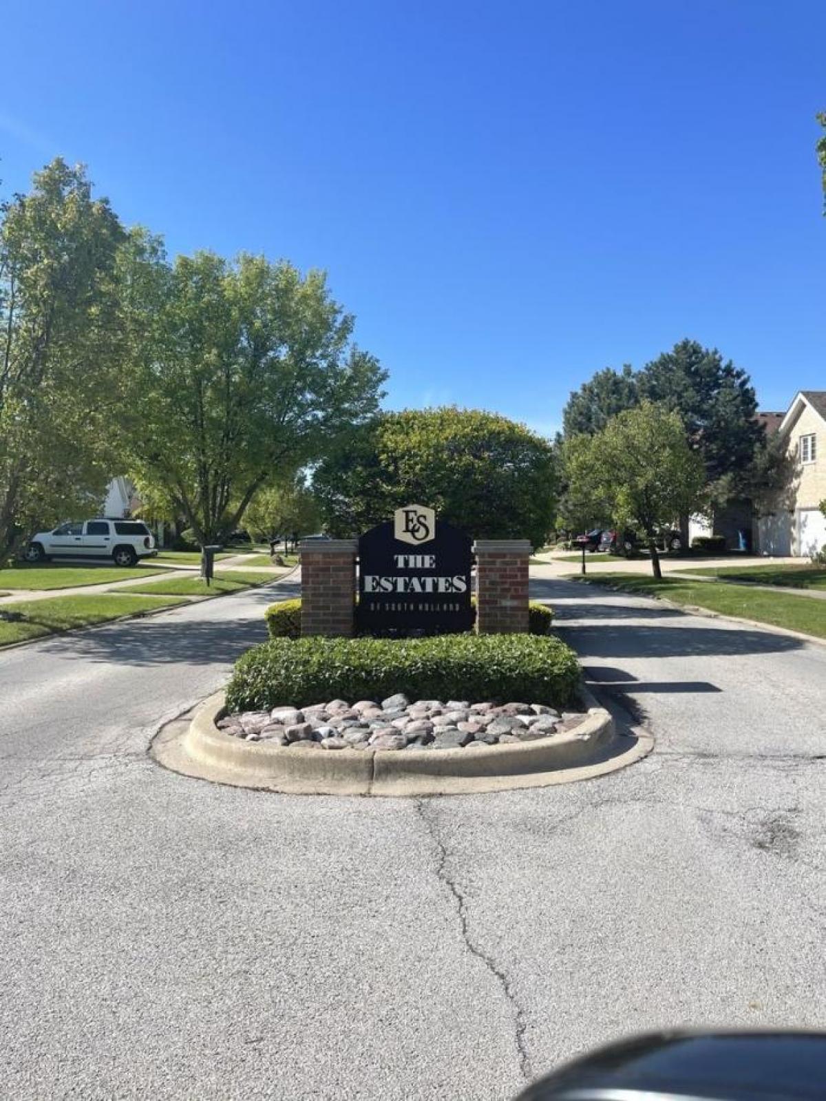 Picture of Home For Sale in South Holland, Illinois, United States