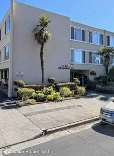 Apartment For Rent in Redwood City, California