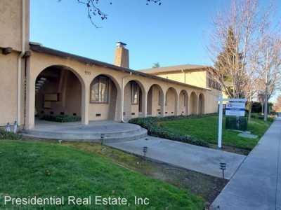 Apartment For Rent in 