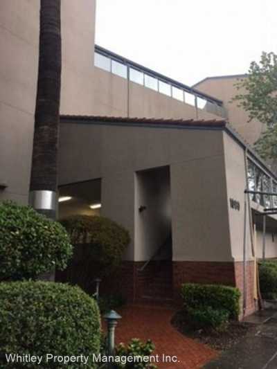 Apartment For Rent in Redwood City, California