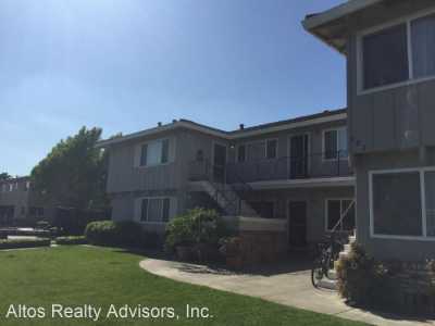 Apartment For Rent in 