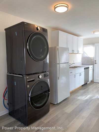 Apartment For Rent in Santa Monica, California