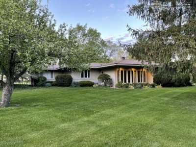 Home For Sale in Libertyville, Illinois