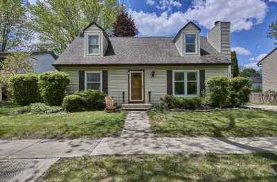 Home For Sale in Vernon Hills, Illinois