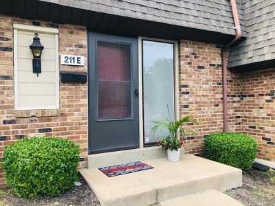 Home For Sale in Ballwin, Missouri