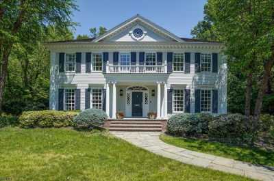 Home For Sale in Summit, New Jersey