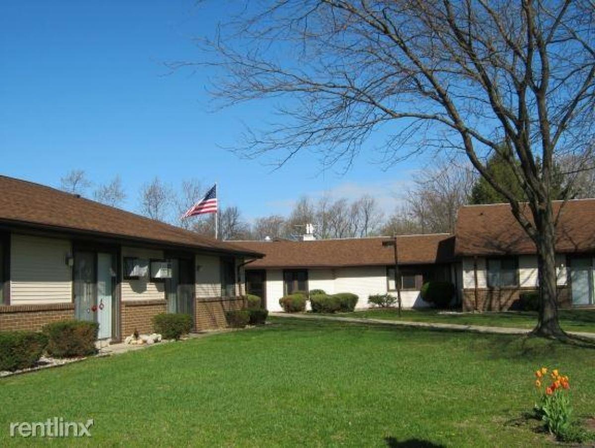 600 Riverside, Dowagiac, Michigan, United States Apartments For Rent