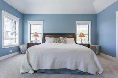 Home For Sale in Winfield, Illinois