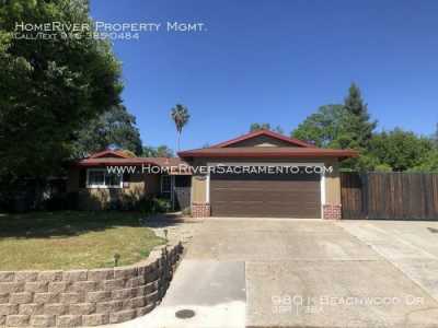 Home For Rent in Orangevale, California