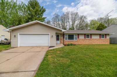 Home For Sale in Portage, Michigan