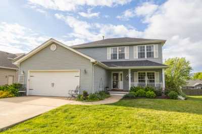 Home For Sale in Maple Park, Illinois