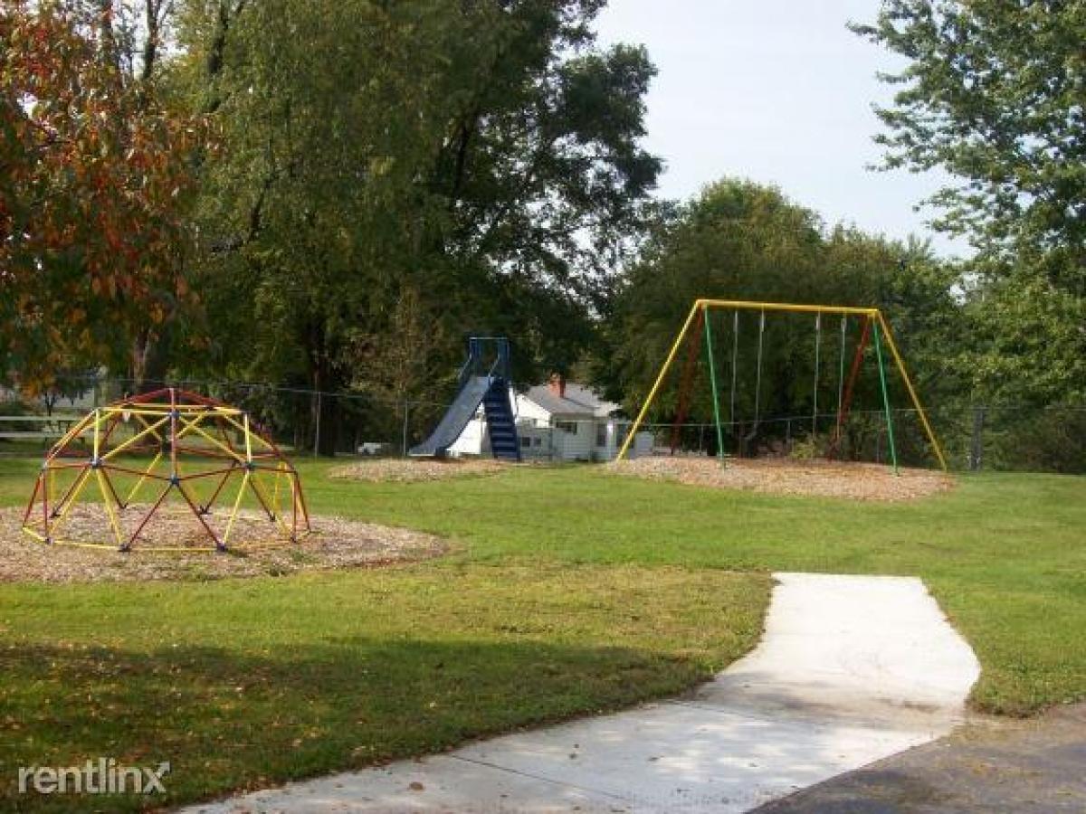 446 Blanchard St, Muir, Michigan, United States Apartments For Rent