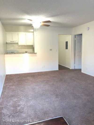 Apartment For Rent in 