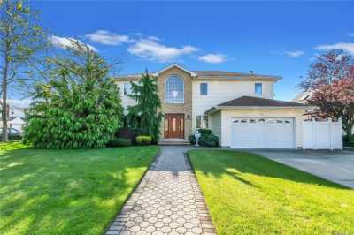 Residential Land For Sale in Franklin Square, New York