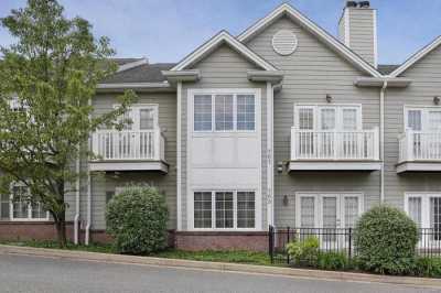 Home For Sale in Lake Saint Louis, Missouri