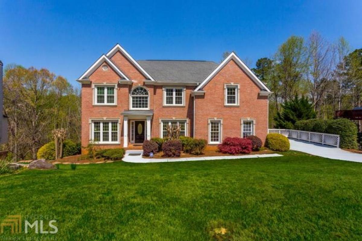 Picture of Home For Sale in Roswell, Georgia, United States