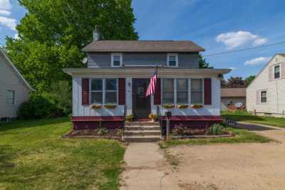 Home For Sale in Dowagiac, Michigan
