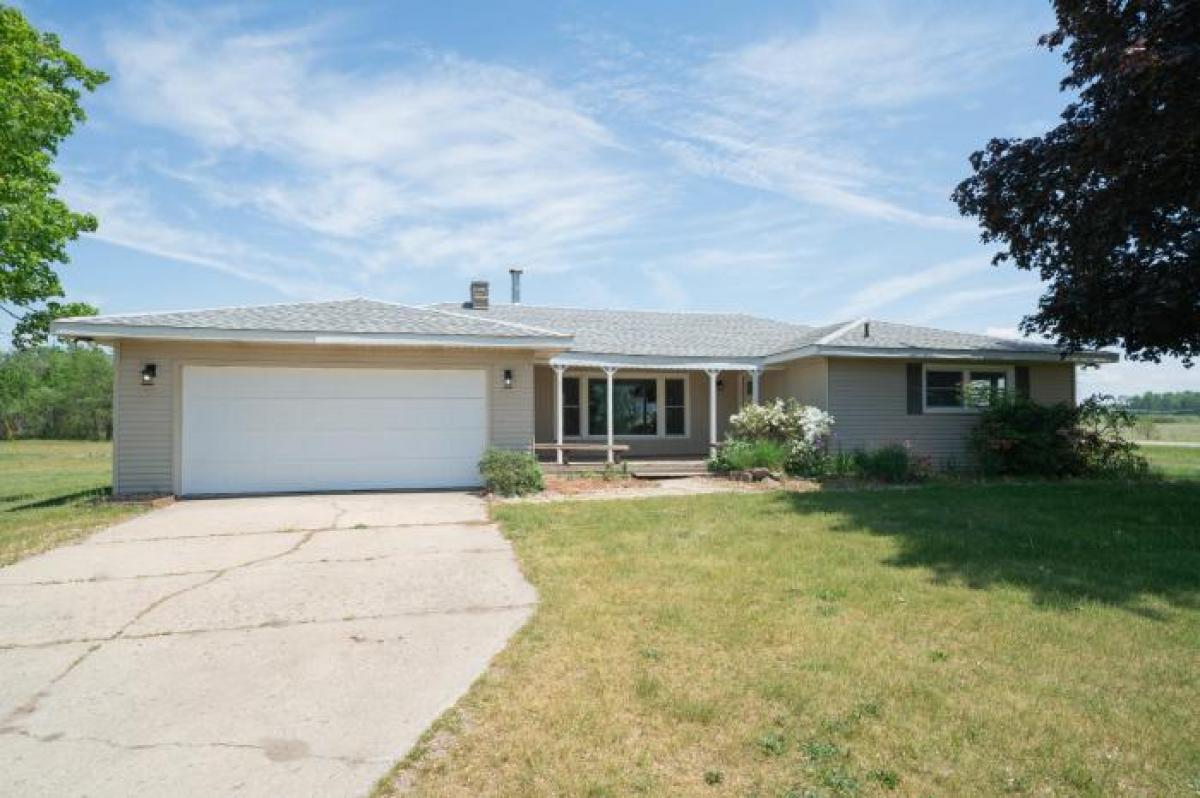 Picture of Home For Sale in South Haven, Michigan, United States