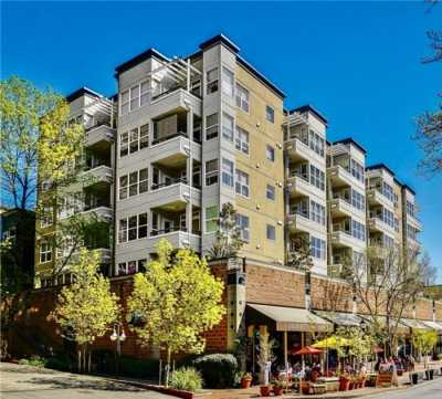 Condo For Rent in Bellevue, Washington